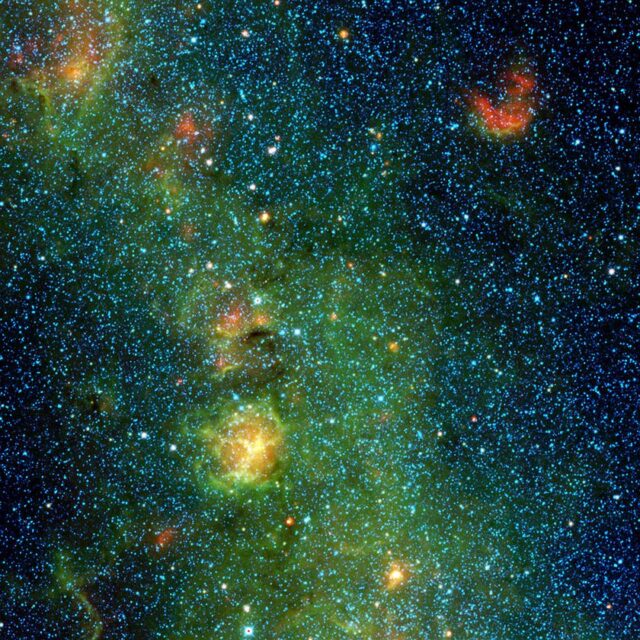 Trifid Nebula - Spitzer Telescope